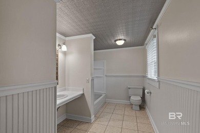 SELLER NOW OFFERING TO SPLIT CLOSING COSTS WITH ACCEPTABLE - photo 30
