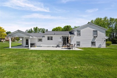 Lovely Webster Split-Level! This beautifully maintained home - photo 30
