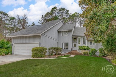 Don't miss this lovely 3-bedroom, 3.5-bath home, boasting modern - photo 1