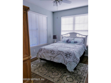 FIRST FLOOR LARGE UNIT FOR CORPORATE OR LONG TERM RENTAL with - photo 13