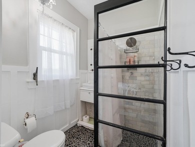 Welcome to this charming 4-bedroom split-level in the heart of - photo 20