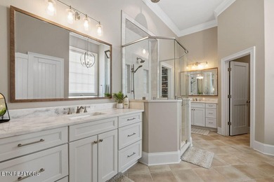 MULTI-GENERATIONAL LIVING AT ITS FINEST! Looking for custom home - photo 22