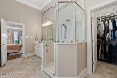 MULTI-GENERATIONAL LIVING AT ITS FINEST! Looking for custom home - photo 24