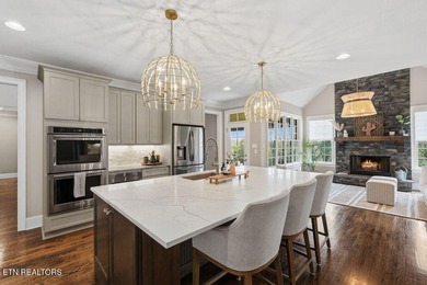 MULTI-GENERATIONAL LIVING AT ITS FINEST! Looking for custom home - photo 28