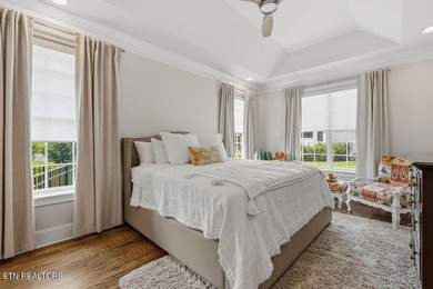 MULTI-GENERATIONAL LIVING AT ITS FINEST! Looking for custom home - photo 34