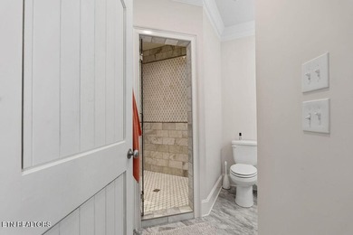 MULTI-GENERATIONAL LIVING AT ITS FINEST! Looking for custom home - photo 36