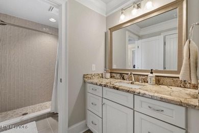 MULTI-GENERATIONAL LIVING AT ITS FINEST! Looking for custom home - photo 49