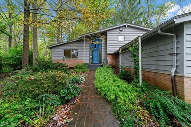 (private lake, pond, creek) Home Sale Pending in Moreland Hills Ohio