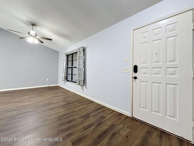 POOL home is in Spring Hill. NO HOA. 2-bedroom, 2-bath home 1225 - photo 4