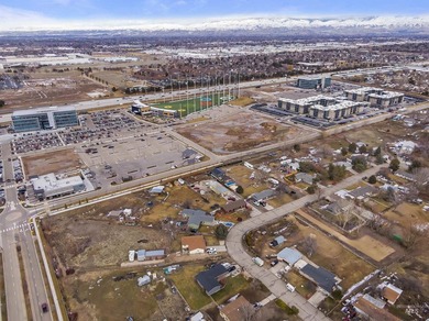 Bring your investors! Great location for so many things,. This - photo 13