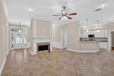 HOME LOCATED IN DESIRABLE MONTEREY S/D. EASY ACCESS TO I-12 AND - photo 8