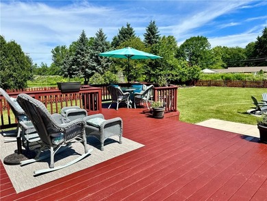 Welcome home to this beautifully maintained and thoughtfully - photo 19