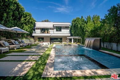 (private lake, pond, coastal) Home For Sale in Sherman Oaks California