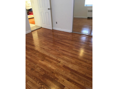 Well maintained, three room, first floor co-op in Laurelton - photo 4