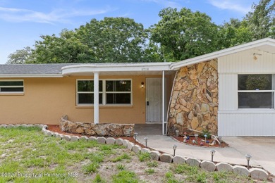 MOTlVATED SELLER! Welcome home to this beautifully updated - photo 5