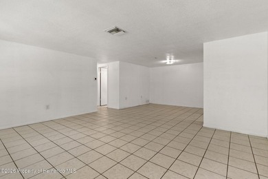 MOTlVATED SELLER! Welcome home to this beautifully updated - photo 7