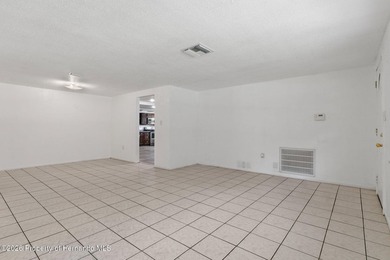 MOTlVATED SELLER! Welcome home to this beautifully updated - photo 10