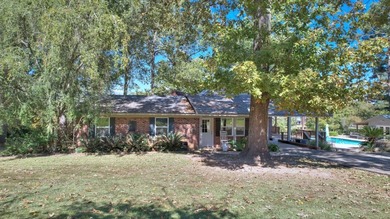 You're going to love this hard-to-find located out of the flood - photo 2