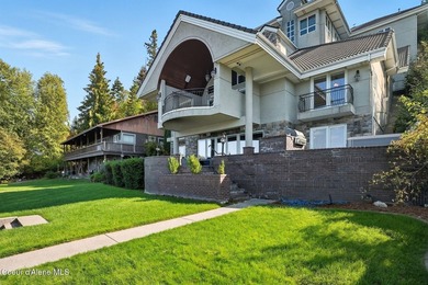 Iconic waterfront masterpiece on Lake Coeur d'Alene with over 8 - photo 4