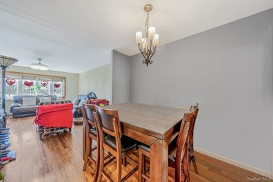 Welcome to this spacious and well-maintained Duplex in the heart - photo 5