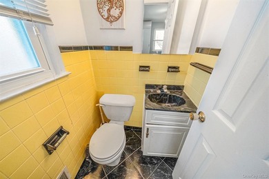 Welcome to this spacious and well-maintained Duplex in the heart - photo 6