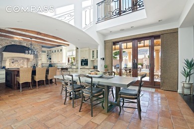 Luxury living surrounded by breathtaking water views awaits in - photo 9