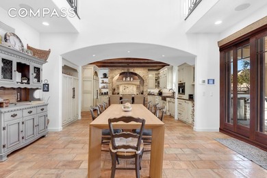 Luxury living surrounded by breathtaking water views awaits in - photo 10