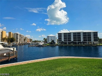 This highly desired, renovated two-bedroom, 2-bath totally - photo 21