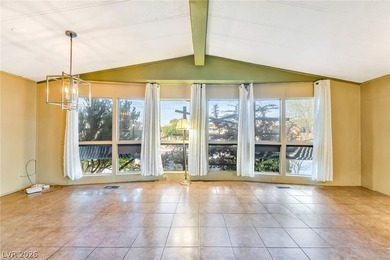 Well maintained 55+ age-restricted community. This inviting