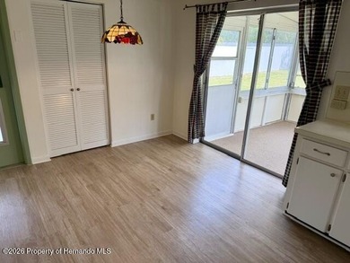 Mint condition, charming, move-in ready 2 bedroom home, perfect - photo 10