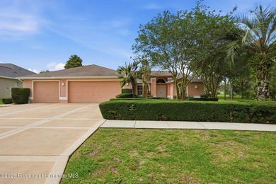 Welcome to one of the most desirable homes in Pristine Place! - photo 1