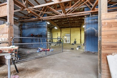 Home on the Range! Enjoy the peace and privacy of country living - photo 11