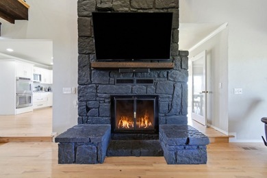 Home on the Range! Enjoy the peace and privacy of country living - photo 24
