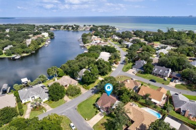 Lake Lorraine Home For Sale in Shalimar Florida