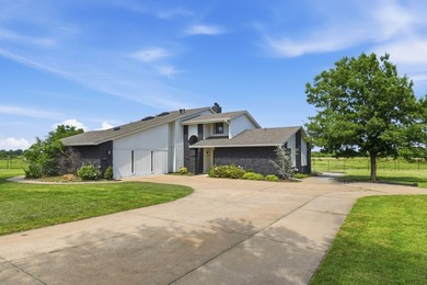 Home on the Range! Enjoy the peace and privacy of country living - photo 49