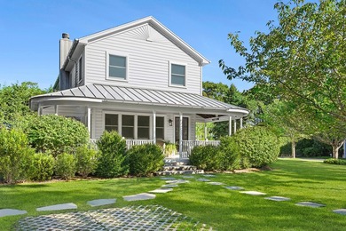 Located in the coveted Redwood waterfront community of Sag - photo 1