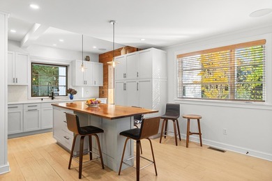 Located in the coveted Redwood waterfront community of Sag - photo 8