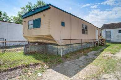 Investor Alert!! Income-generating multi unit property features - photo 15