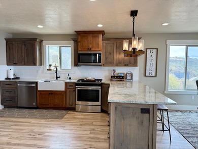 TURN KEY NIGHTLY RENTAL in beautiful Bear Lake! Looking to buy - photo 17