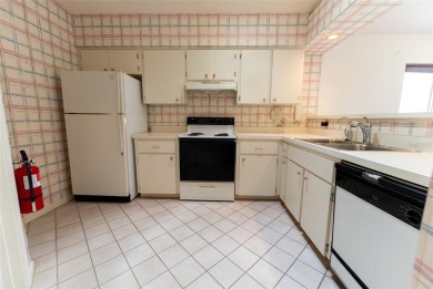 Under contract-accepting backup offers. 2-Bedroom, 2-Bath Home - photo 18