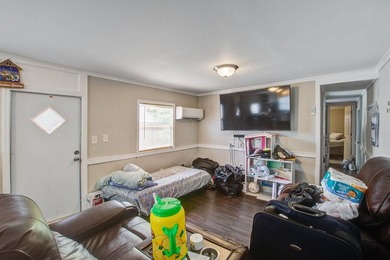 Investor Alert!! Income-generating multi unit property features - photo 20