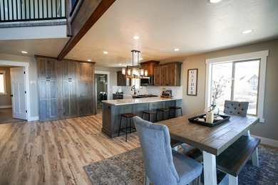 TURN KEY NIGHTLY RENTAL in beautiful Bear Lake! Looking to buy - photo 20
