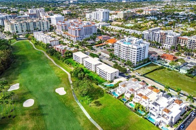 Exceptional Condo with Breathtaking Golf Course Views in Prime - photo 28