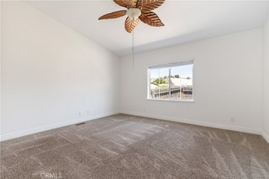 Welcome to this beautifully appointed, solar-owned 3-bedroom - photo 32