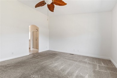 Welcome to this beautifully appointed, solar-owned 3-bedroom - photo 33