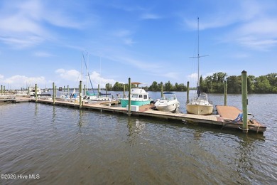 Positioned almost halfway between Marthas Vineyard and Miami - photo 36