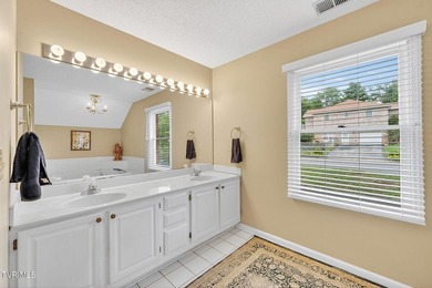 This elegant traditional brick home offers 4 bedrooms and 3.5 - photo 39