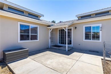 Welcome to this beautifully appointed, solar-owned 3-bedroom - photo 41