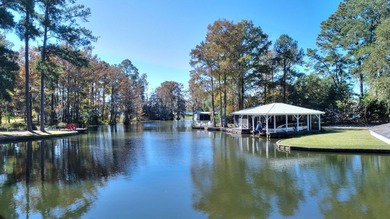 This charming lakefront cottage has new HVAC units and was built - photo 7