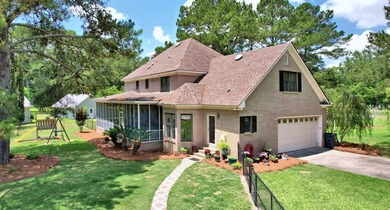 Location!! Location!! Location!! This spacious brick home with a - photo 7